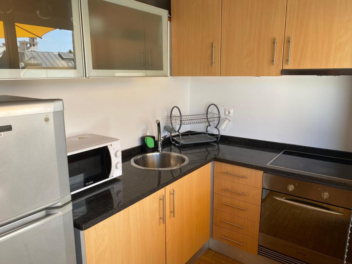 Apartamento Com Patio Na Rua Principal Da Cidade ปอร์โต ภายนอก รูปภาพ