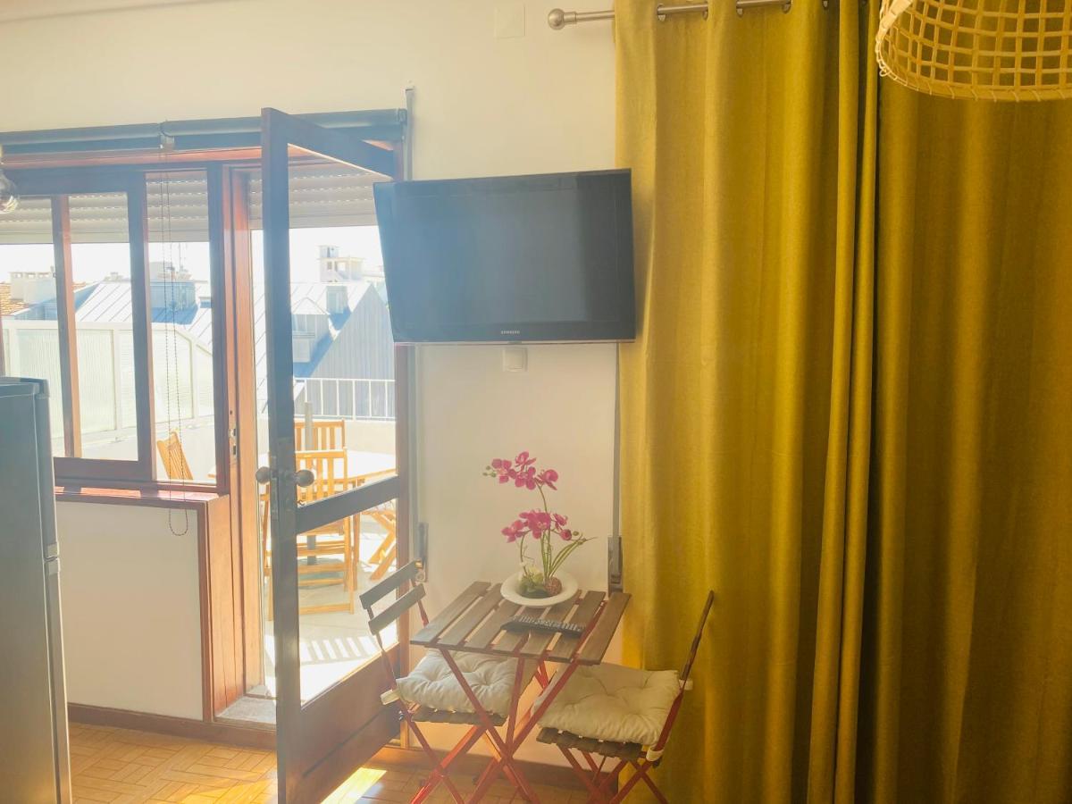 Apartamento Com Patio Na Rua Principal Da Cidade ปอร์โต ภายนอก รูปภาพ